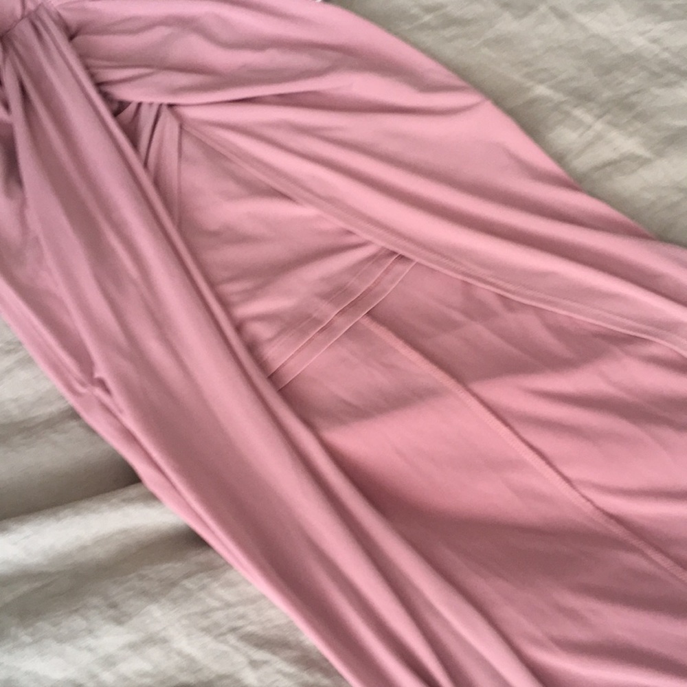 Pink gown/dress - Picture 5 of 5